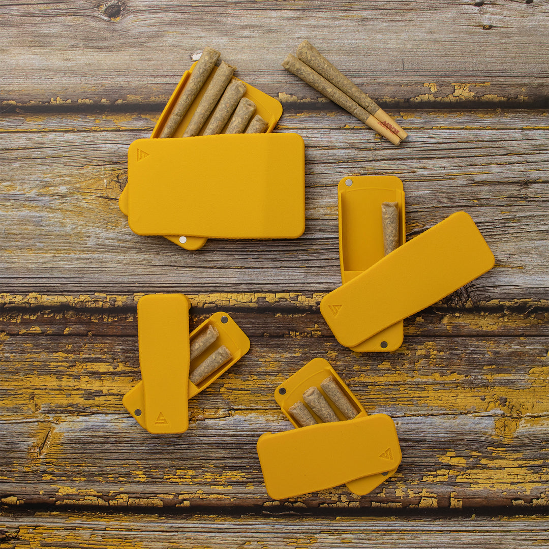 Flat-Lay-Corn-Yellow-Joint-Holder