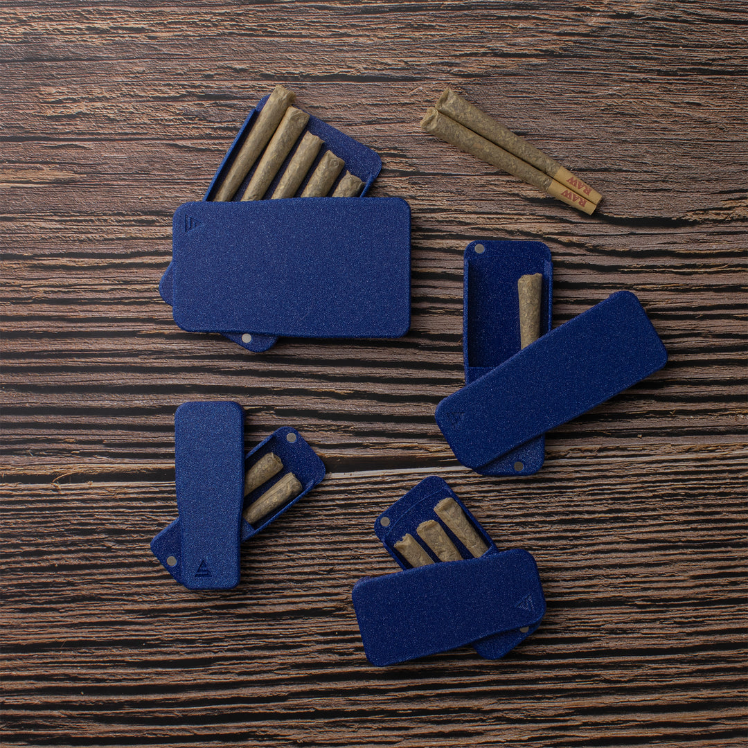 Flat-Lay-Joint-Container-Blue-Glitter