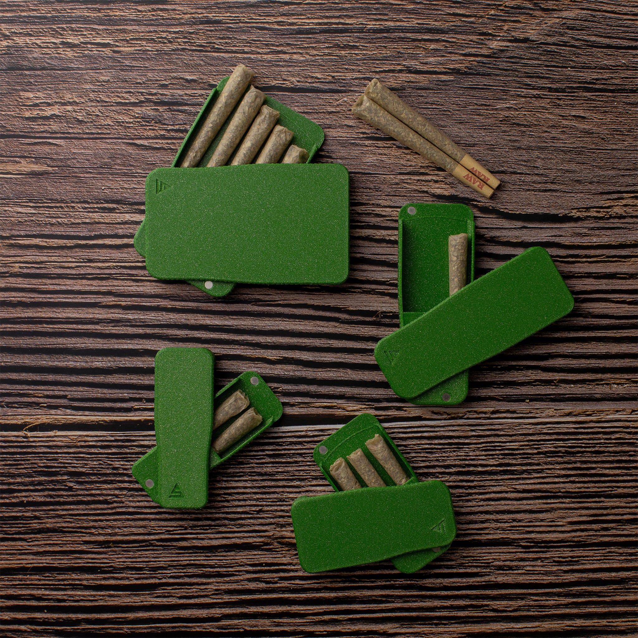 Flat-Lay-Joint-Container-Green-Glitter