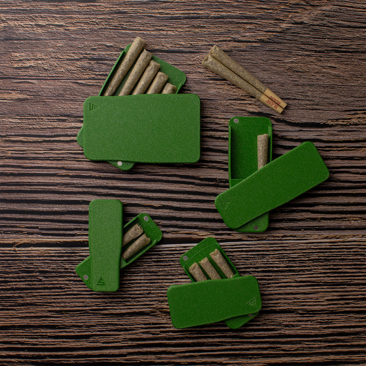 Flat-Lay-Joint-Container-Green-Glitter