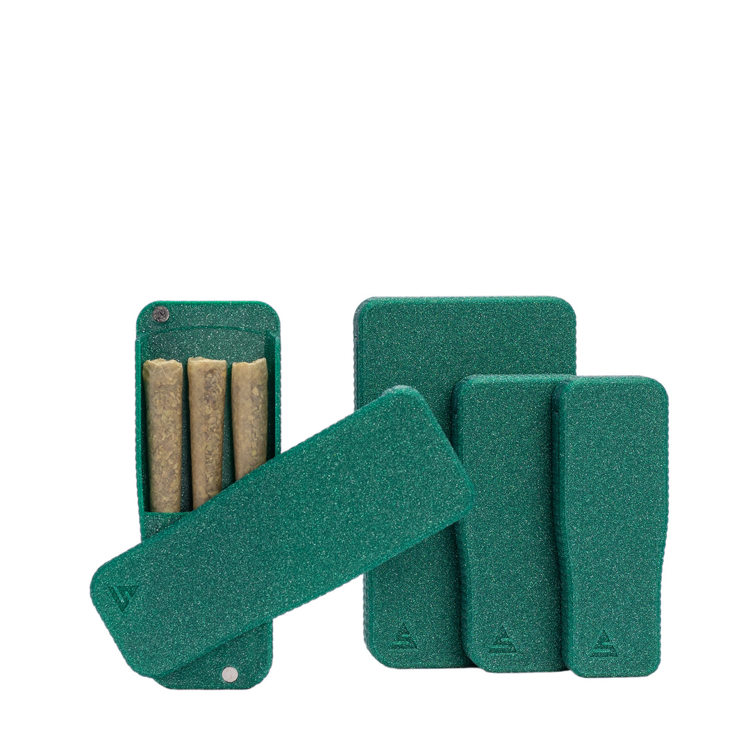 Main-Glitter-Opal-Green-Magnetic-Pre-Rolls-Case